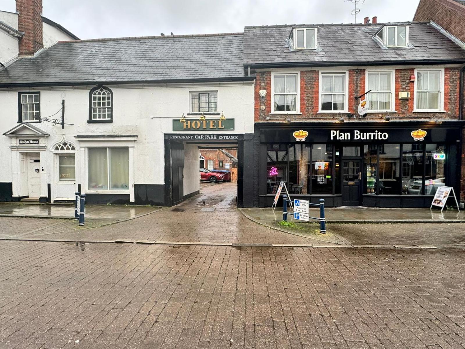 Villare Hitchin Town Centre Exterior photo