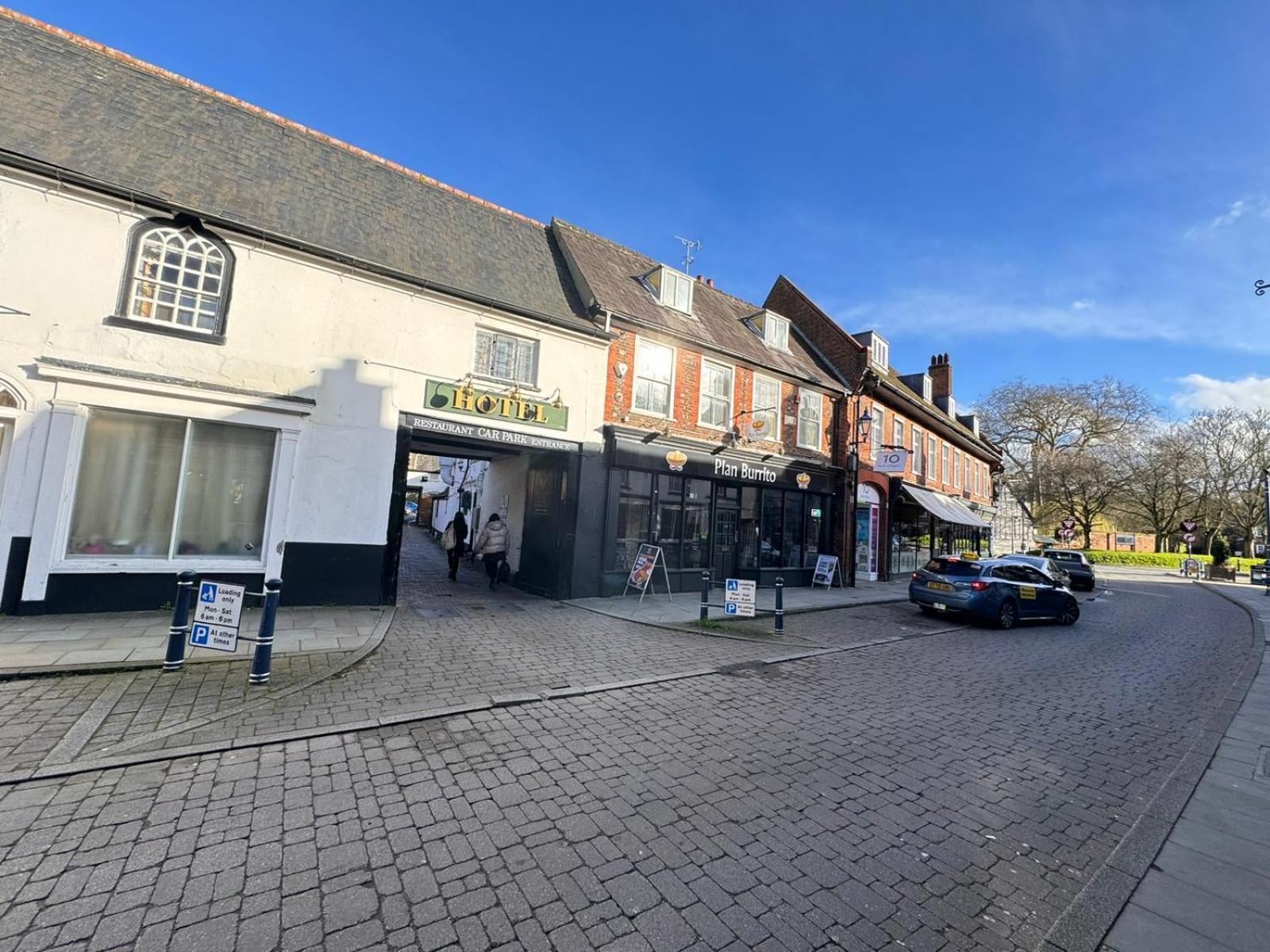 Villare Hitchin Town Centre Exterior photo