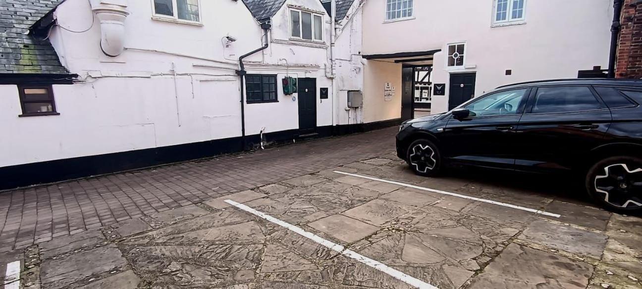 Villare Hitchin Town Centre Exterior photo